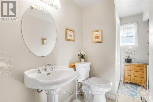 1601 Landry Road, Clarence-Rockland, ON - Indoor Photo Showing Bathroom