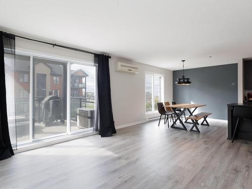 Dining room - 303-3157 Boul. De La Gare, Vaudreuil-Dorion, QC - Indoor