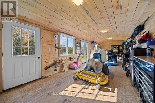 6037 Centennial Drive, Greater Madawaska, ON - Indoor Photo Showing Other Room