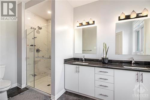 646 Mikinak Road, Ottawa, ON - Indoor Photo Showing Bathroom