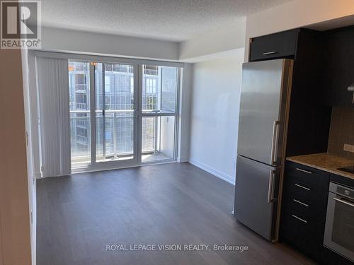 2709 - 255 Village Green Square, Toronto, ON - Indoor Photo Showing Kitchen