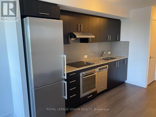 2709 - 255 Village Green Square, Toronto, ON - Indoor Photo Showing Kitchen With Stainless Steel Kitchen