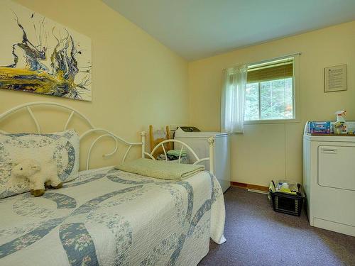 Bedroom - 1224 Ch. D'Entrelacs, Sainte-Marguerite-Du-Lac-Masson, QC - Indoor Photo Showing Bedroom