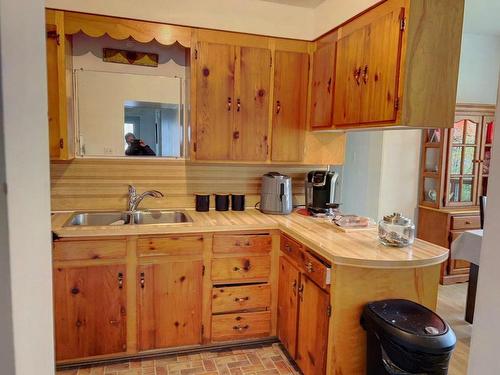 Kitchen - 2 Rue Fraser, Matapédia, QC - Indoor Photo Showing Kitchen With Double Sink