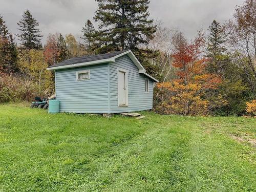 Shed - 2 Rue Fraser, Matapédia, QC - Outdoor