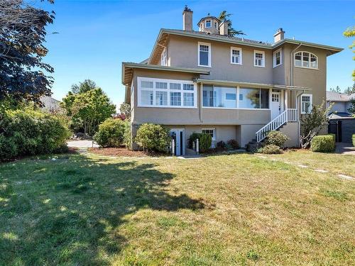 4423 Tyndall Ave, Saanich, BC 