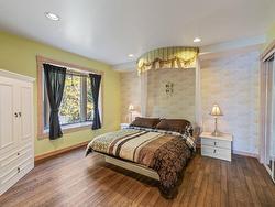 Master bedroom - 