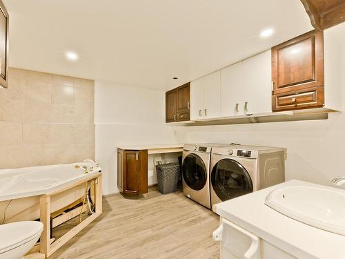 Bathroom - 535 Route 222, Maricourt, QC - Indoor Photo Showing Laundry Room