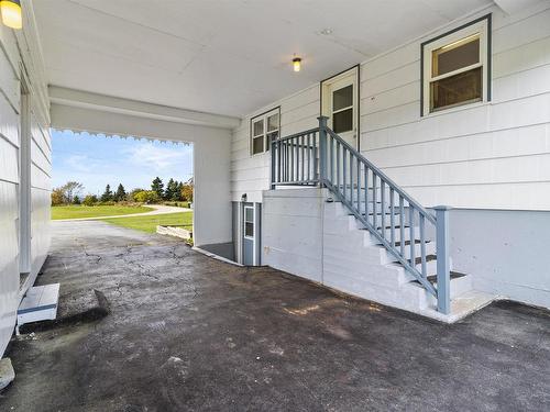 25 Publicover Loop, Blandford, NS 