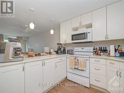 113 - 1025 Grenon Avenue, Ottawa, ON - Indoor Photo Showing Kitchen