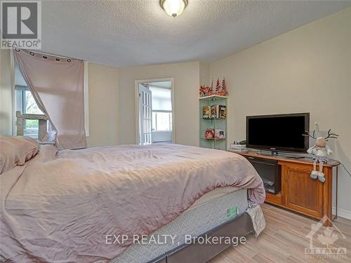 113 - 1025 Grenon Avenue, Ottawa, ON - Indoor Photo Showing Bedroom