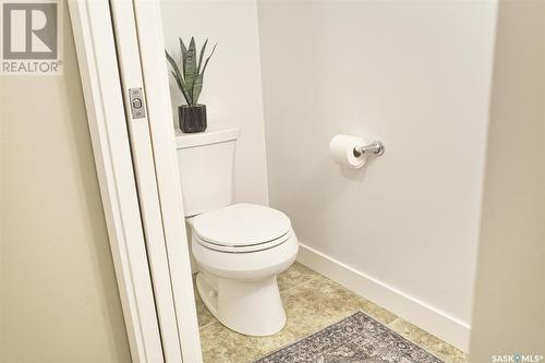 309 Germain Manor, Saskatoon, SK - Indoor Photo Showing Bathroom