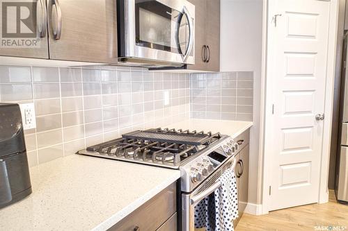 309 Germain Manor, Saskatoon, SK - Indoor Photo Showing Kitchen With Upgraded Kitchen