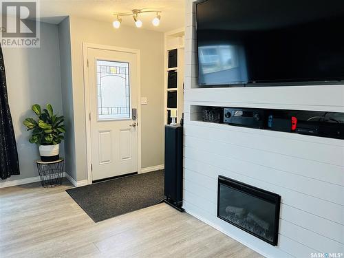 621 Central Avenue S, Swift Current, SK - Indoor Photo Showing Living Room With Fireplace