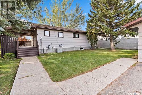 402 7Th Avenue W, Watrous, SK - Outdoor