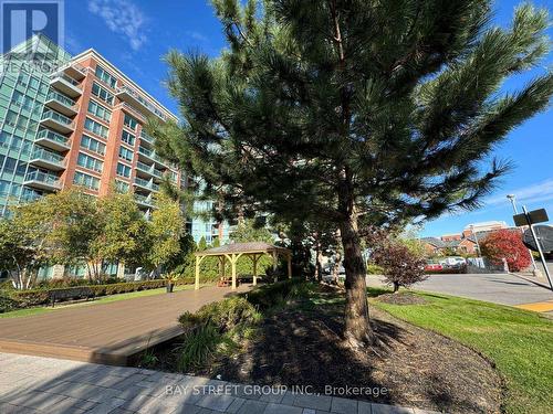 601 - 48 Suncrest Boulevard, Markham, ON - Outdoor