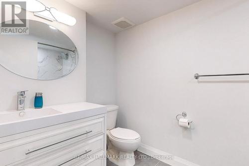 36 Farley Crescent, Toronto, ON - Indoor Photo Showing Bathroom