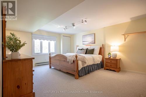 34 - 14 Doon Drive, London, ON - Indoor Photo Showing Bedroom