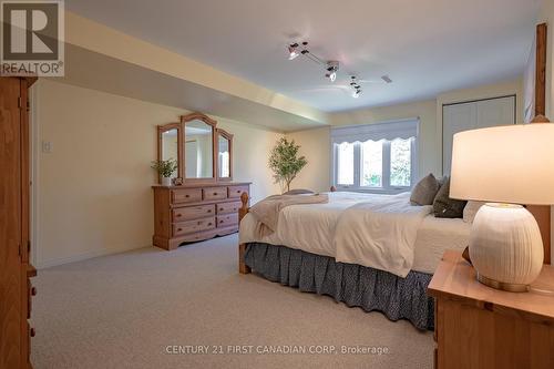 34 - 14 Doon Drive, London, ON - Indoor Photo Showing Bedroom