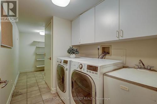 203 - 250 Sydenham Street, London, ON - Indoor Photo Showing Laundry Room