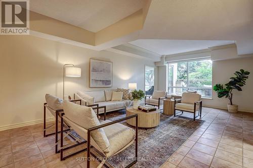 203 - 250 Sydenham Street, London, ON - Indoor Photo Showing Living Room