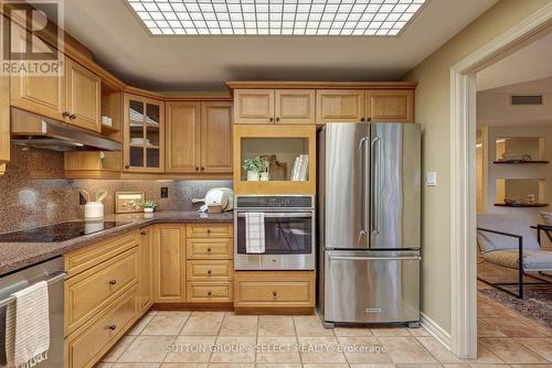 203 - 250 Sydenham Street, London, ON - Indoor Photo Showing Kitchen