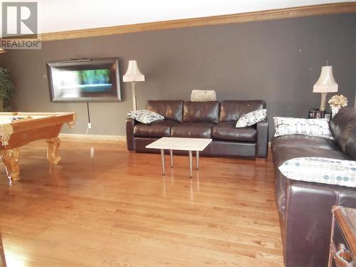 471 Macdonald Ave, Sault Ste Marie, ON - Indoor Photo Showing Living Room