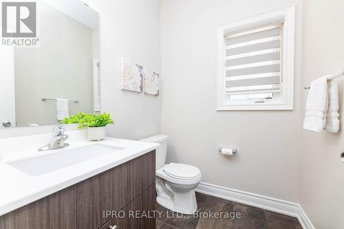 71 Little Britain Crescent, Brampton, ON - Indoor Photo Showing Bathroom