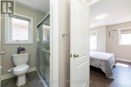 71 Little Britain Crescent, Brampton, ON - Indoor Photo Showing Bathroom