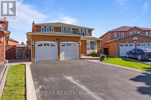 936 Summerbreeze Court, Mississauga, ON - Outdoor With Facade