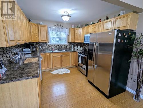 11 Pinetree Road, Traytown, NL - Indoor Photo Showing Kitchen With Stainless Steel Kitchen With Double Sink