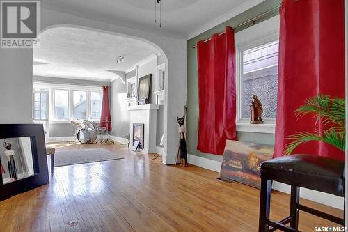 1930 Quebec Street, Regina, SK - Indoor With Fireplace