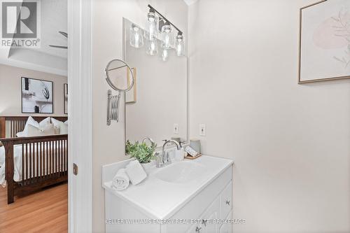 999 Grandlea Court, Oshawa (Pinecrest), ON - Indoor Photo Showing Bathroom