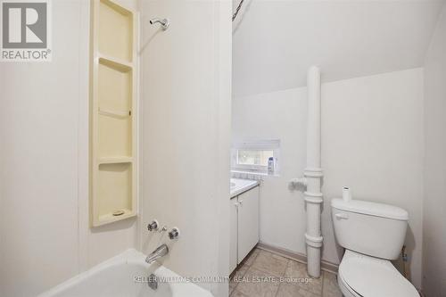 35 Stewart Place, Peterborough (Downtown), ON - Indoor Photo Showing Bathroom