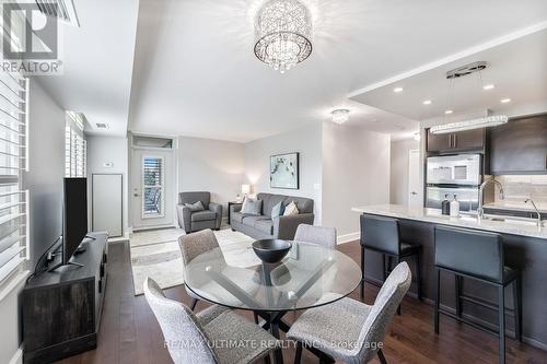 414 - 676 Sheppard Avenue E, Toronto, ON - Indoor Photo Showing Dining Room