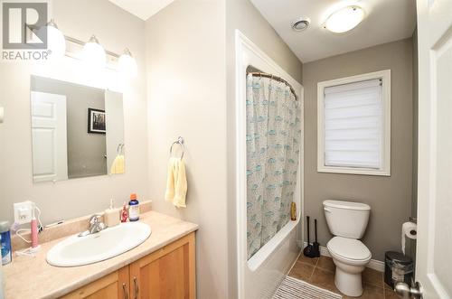 1 Dunrobin Street, Mount Pearl, NL - Indoor Photo Showing Bathroom