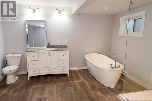 830 Gorge Road, Moncton, NB - Indoor Photo Showing Bathroom