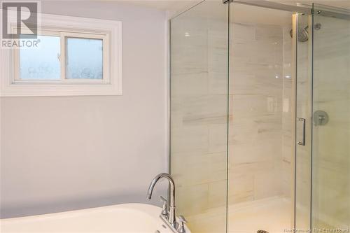 830 Gorge Road, Moncton, NB - Indoor Photo Showing Bathroom