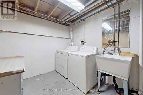 60 - 1020 Central Park Drive, Brampton, ON - Indoor Photo Showing Laundry Room