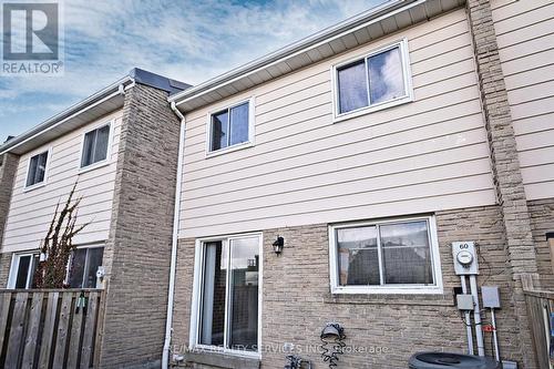 60 - 1020 Central Park Drive, Brampton, ON - Outdoor