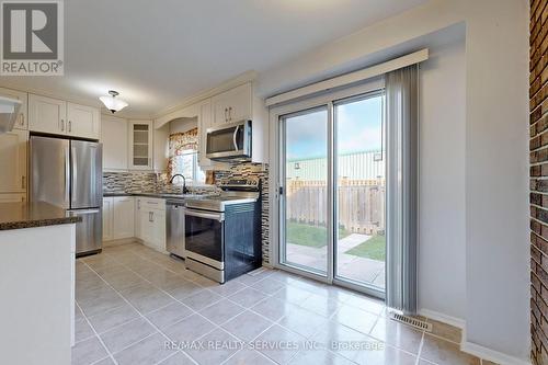 60 - 1020 Central Park Drive, Brampton, ON - Indoor Photo Showing Kitchen With Stainless Steel Kitchen