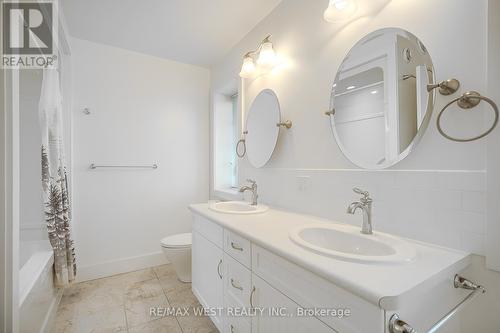 640 Highpoint Side Road, Caledon, ON - Indoor Photo Showing Bathroom