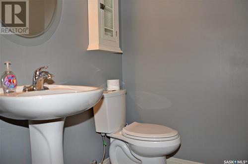 134 Beechmont Crescent, Saskatoon, SK - Indoor Photo Showing Bathroom