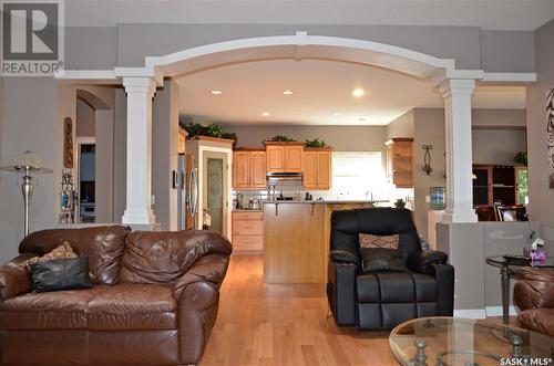 134 Beechmont Crescent, Saskatoon, SK - Indoor Photo Showing Living Room