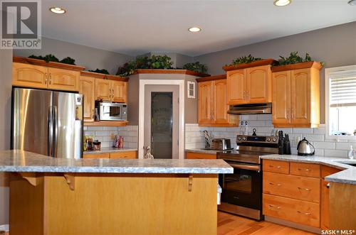 134 Beechmont Crescent, Saskatoon, SK - Indoor Photo Showing Kitchen