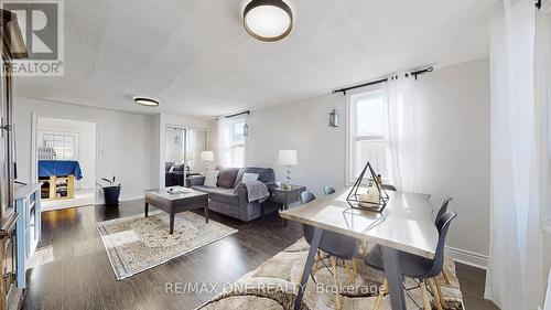 59 Brown Street, Clarington, ON - Indoor Photo Showing Living Room