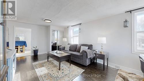 59 Brown Street, Clarington, ON - Indoor Photo Showing Living Room