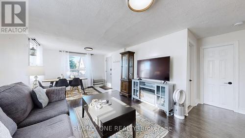 59 Brown Street, Clarington, ON - Indoor Photo Showing Living Room