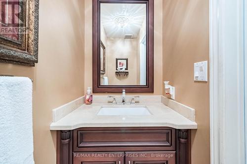 37 Hill Top Trail, Whitchurch-Stouffville, ON - Indoor Photo Showing Bathroom