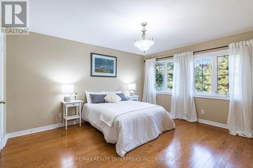 37 Hill Top Trail, Whitchurch-Stouffville, ON - Indoor Photo Showing Bedroom